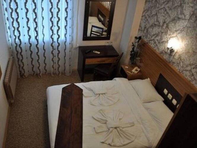 Esin Hotel