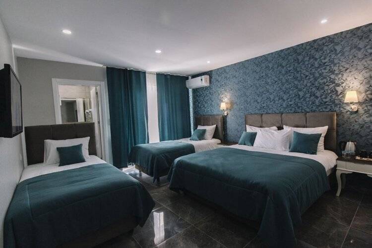 Melrose House Hotel