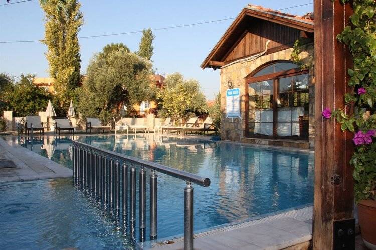 Melrose House Hotel