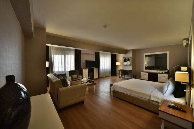 North Point Hotel