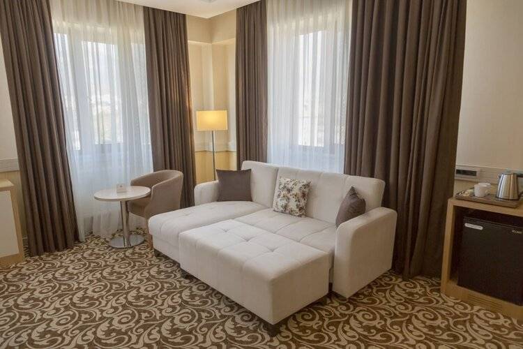 Grand Itimat Hotel