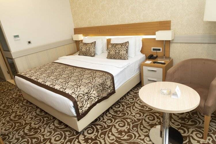 Grand Itimat Hotel