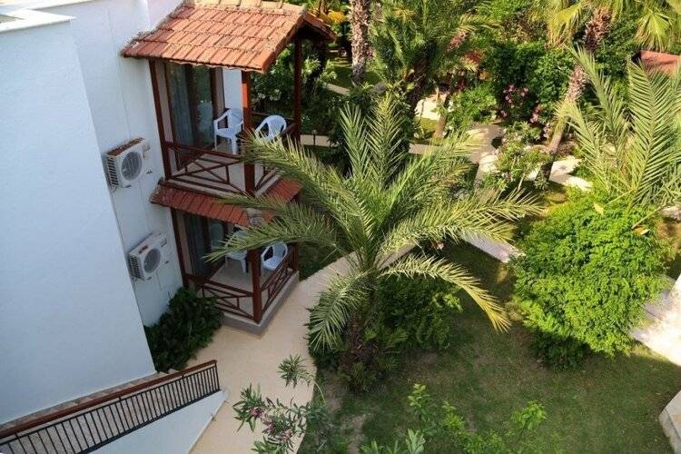 Arkadas Otel