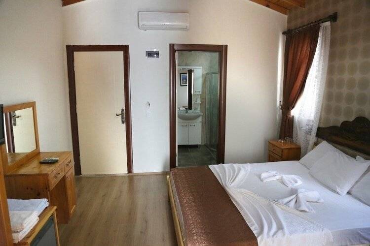 Arkadas Otel