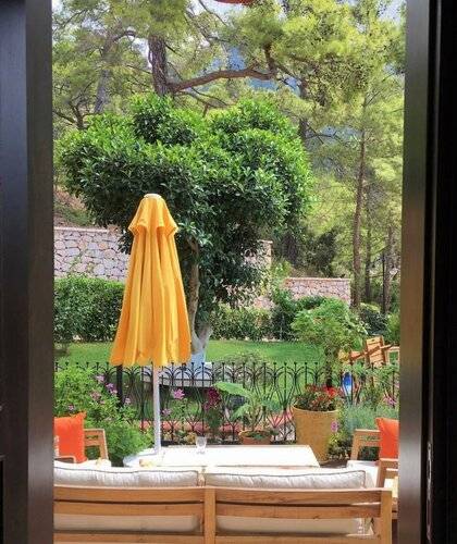 Esperanza Boutique Of Lykia