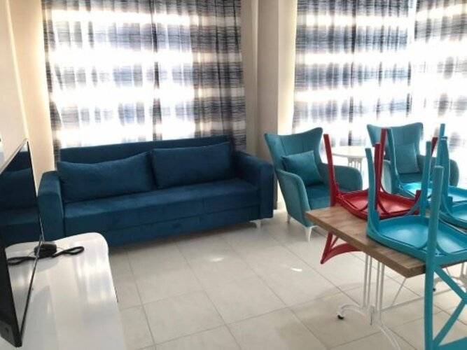 Cemre Apart