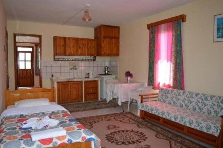 Erasmus Apart Hotel