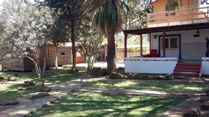 Pitos Bungalows