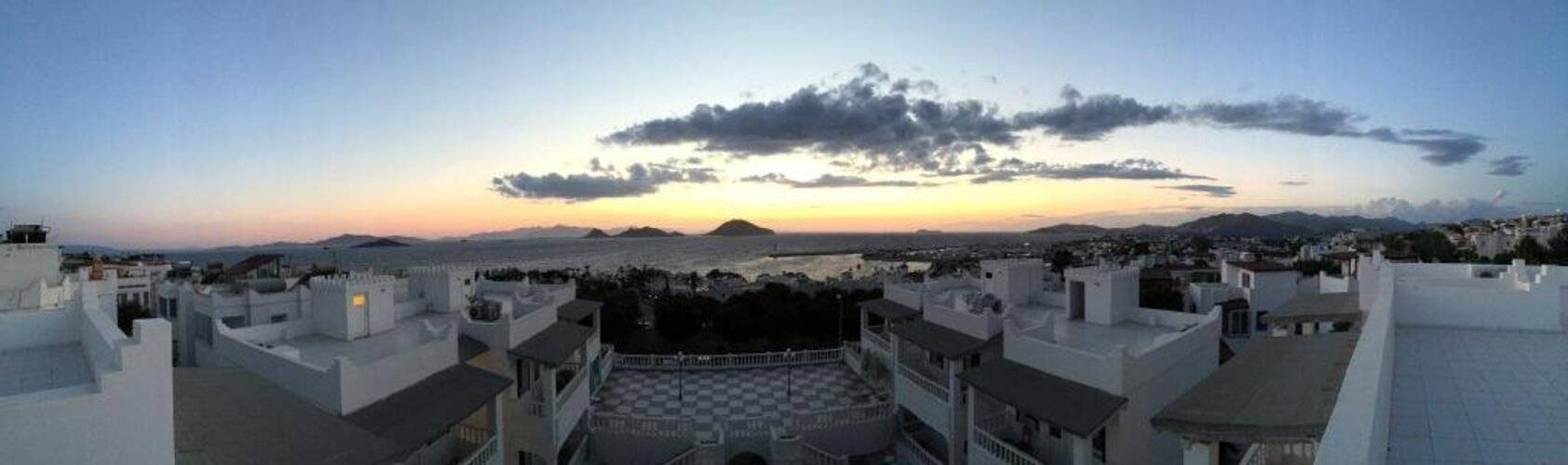 Sunset Mavi