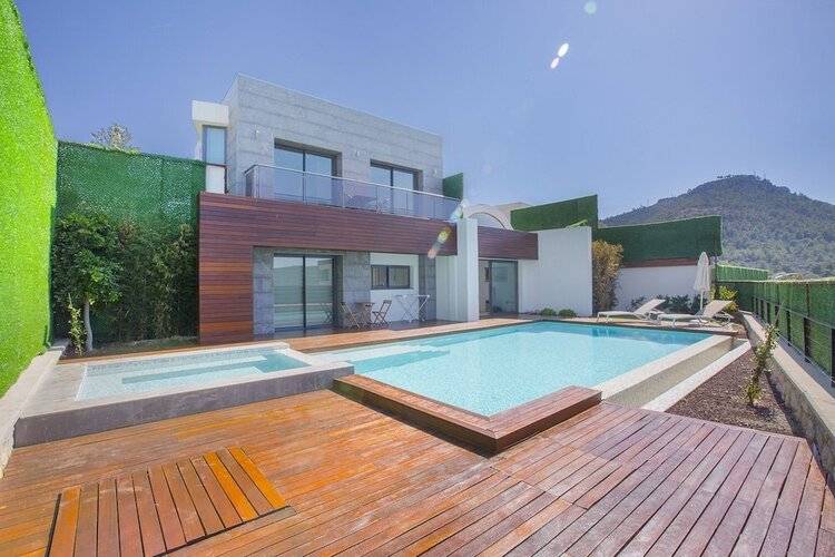Alya Sierra Bodrum