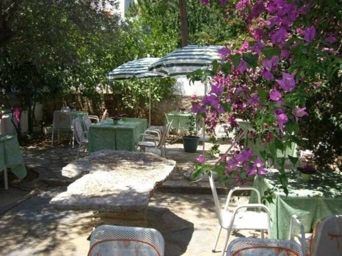 Olivia Hotel