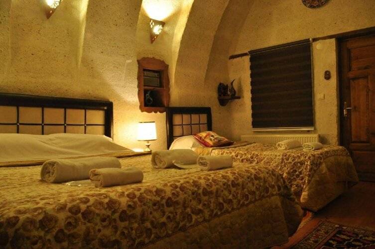 Bir Kedi Villa