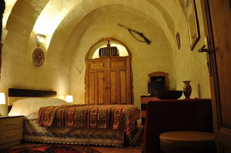 Bir Kedi Villa