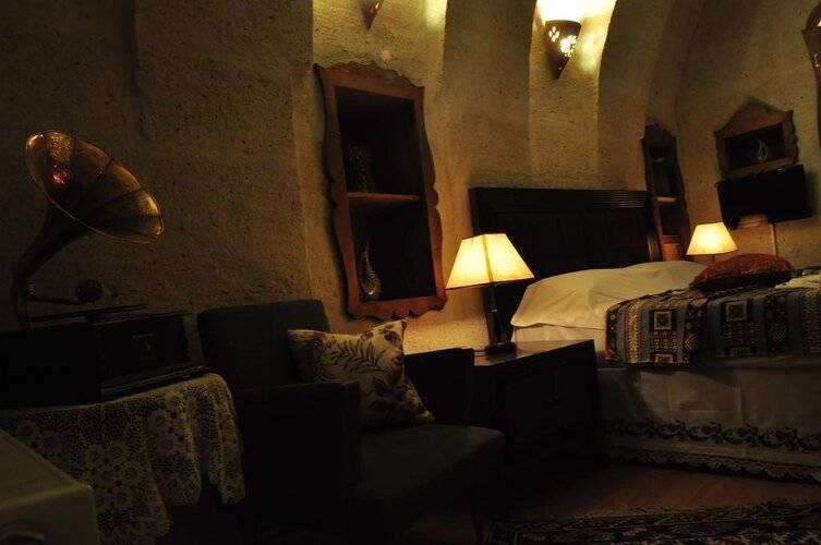 Bir Kedi Villa