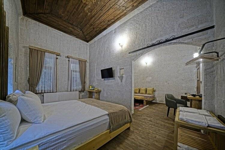 Lemon Cave Suites And Coffee House