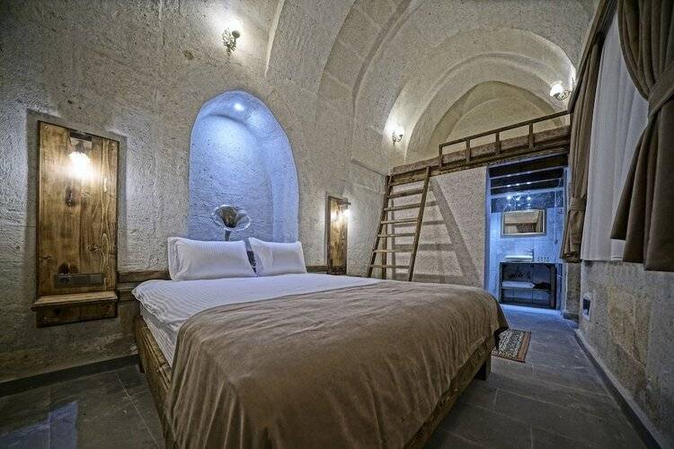 Lemon Cave Suites And Coffee House