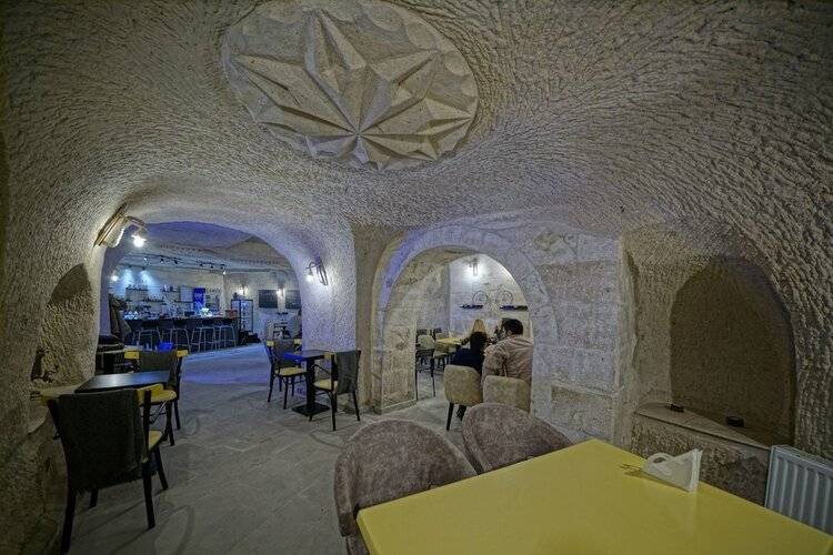 Lemon Cave Suites And Coffee House