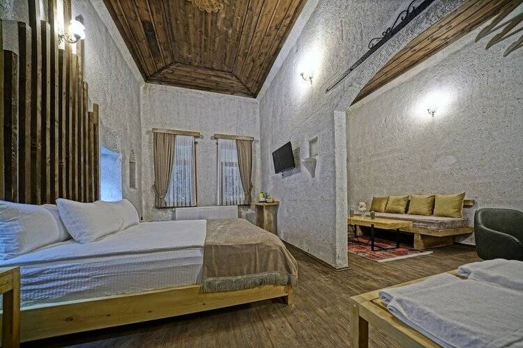 Lemon Cave Suites And Coffee House