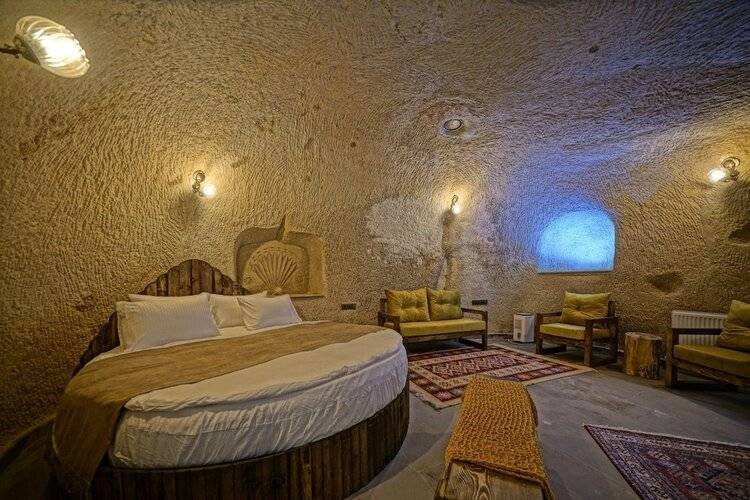 Lemon Cave Suites And Coffee House