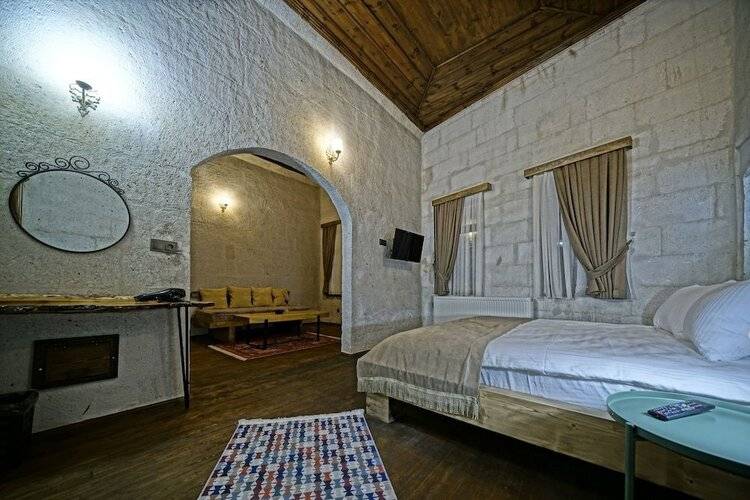 Lemon Cave Suites And Coffee House