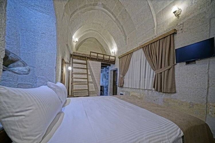 Lemon Cave Suites And Coffee House