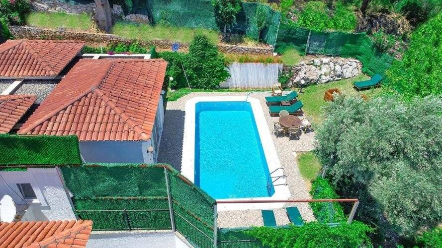 Alya Piynar Villa
