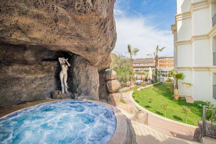 Amossia Elite Hotel
