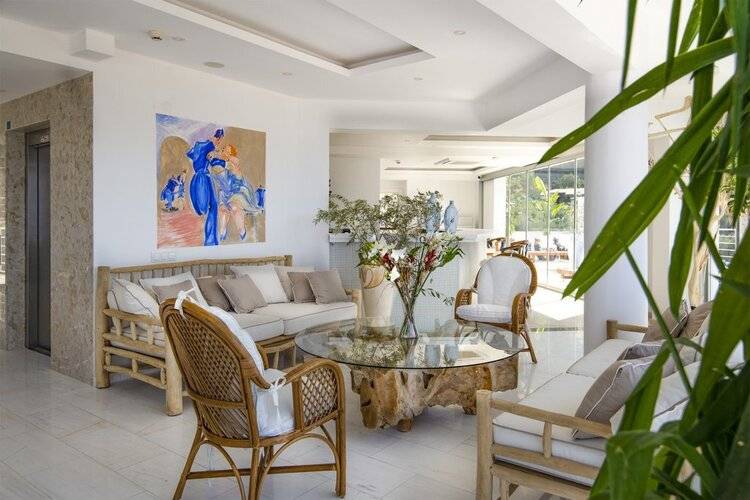 Бутик-Отель Highclere (Adults Only 18+)