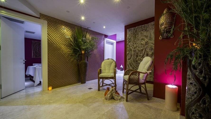 Бутик-Отель Highclere (Adults Only 18+)