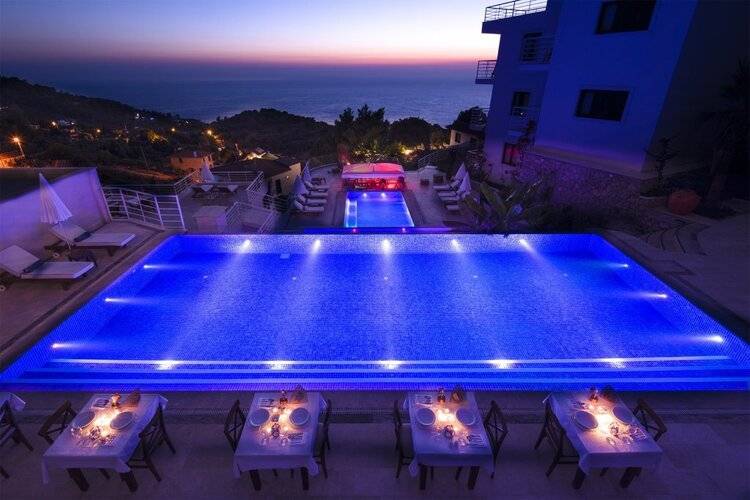 Бутик-Отель Highclere (Adults Only 18+)