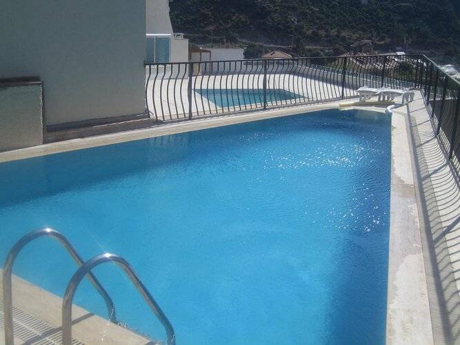 Es Apartments