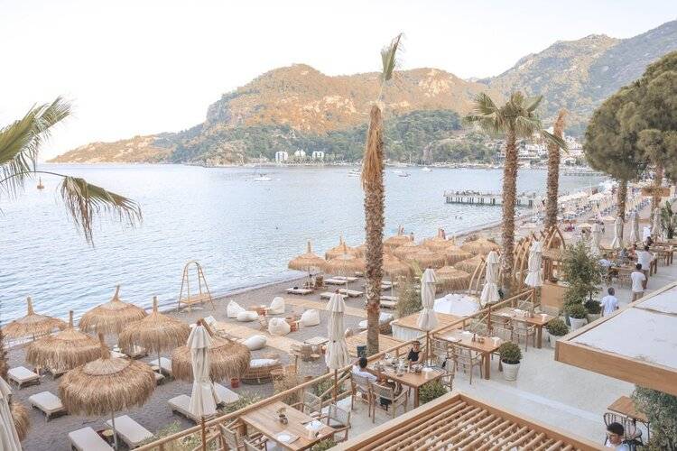 Perios Beach House (Adults Only 15+)