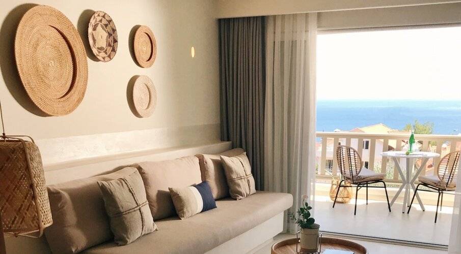 Perios Beach House (Adults Only 15+)