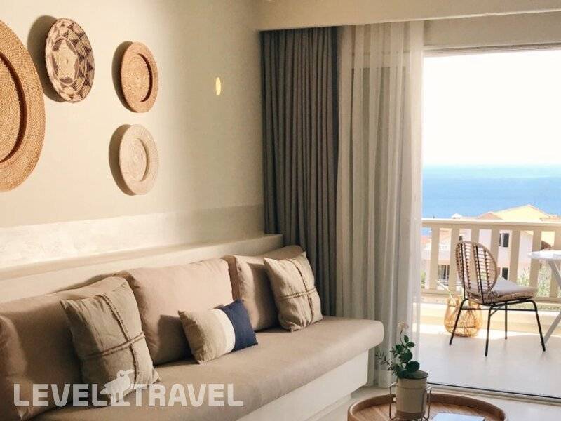 Фотография Perios Beach House (Adults Only 15+) Фотография Perios Beach House (Adults Only 15+)