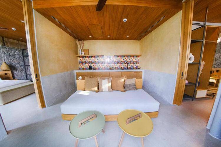 Birdcage 33 Hotel (Adults Only 16+)