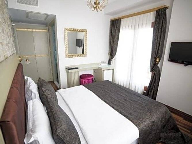 Ascot Hotel Buyukada