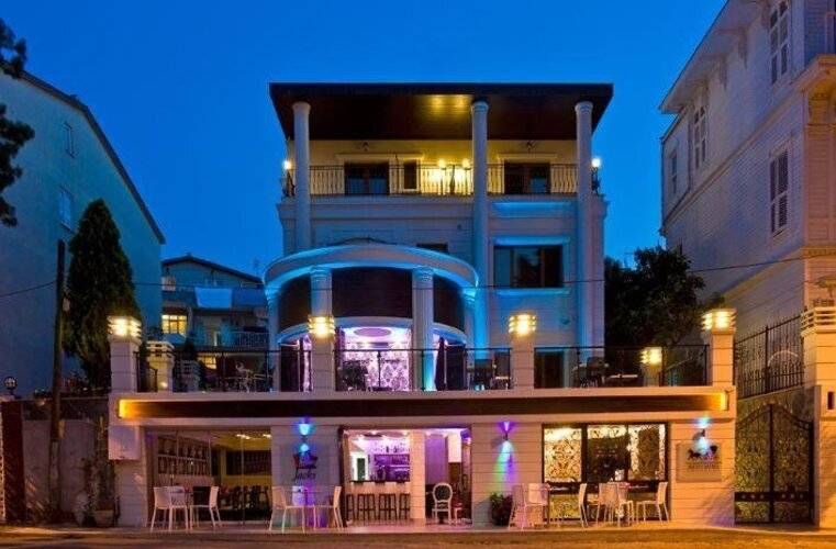 Ascot Hotel Buyukada