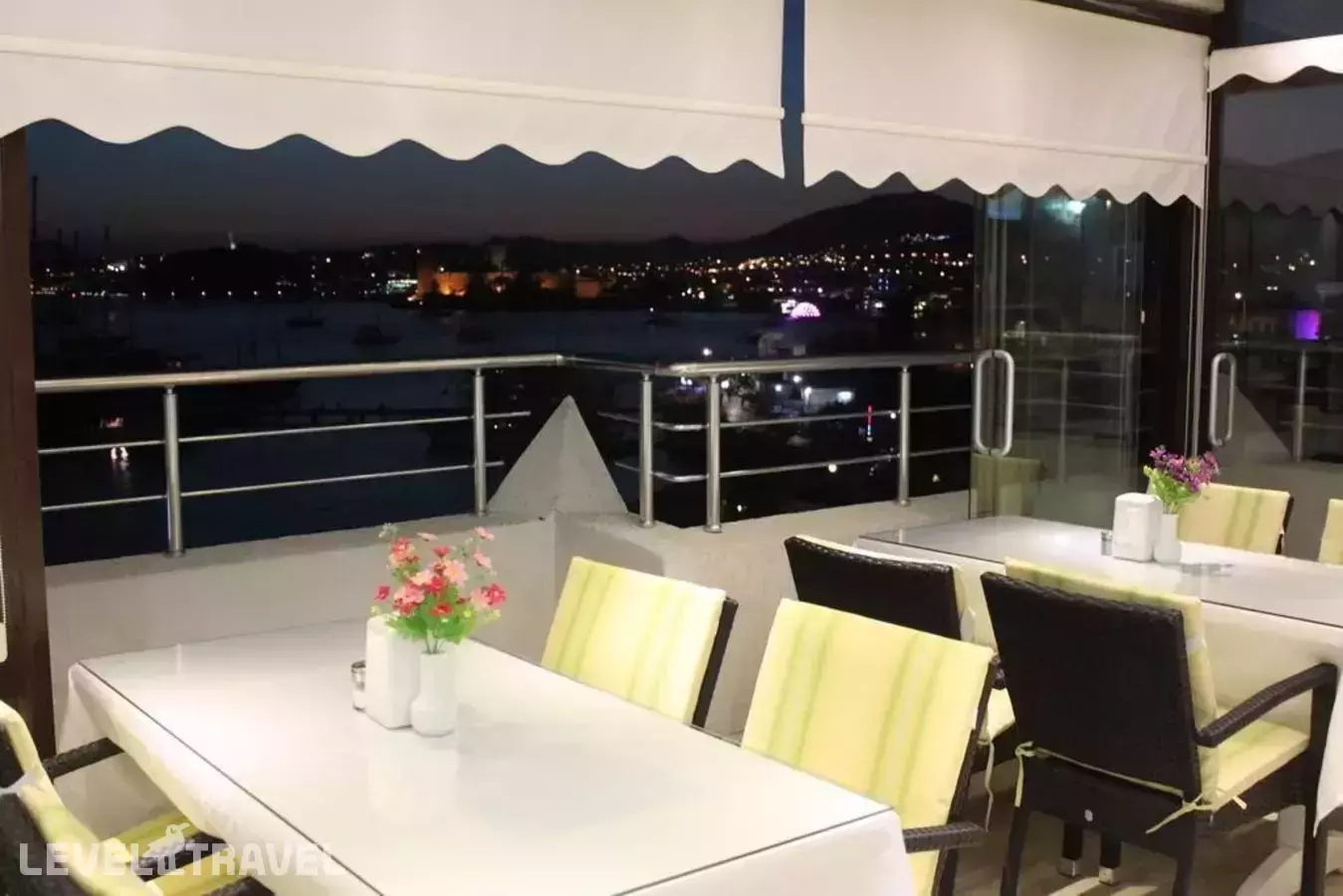 Bumerang Suites Hotel