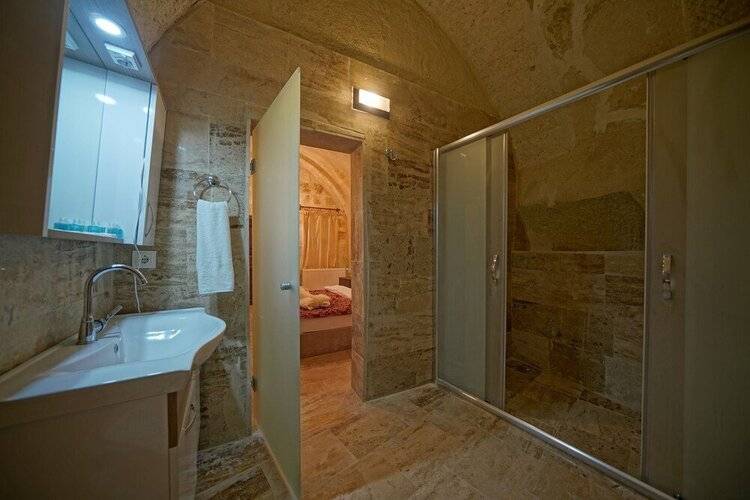 Heritage Cave Suites