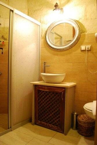 Cave Art Hotel