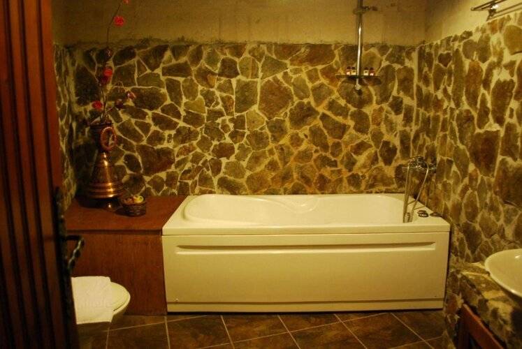 Cave Art Hotel