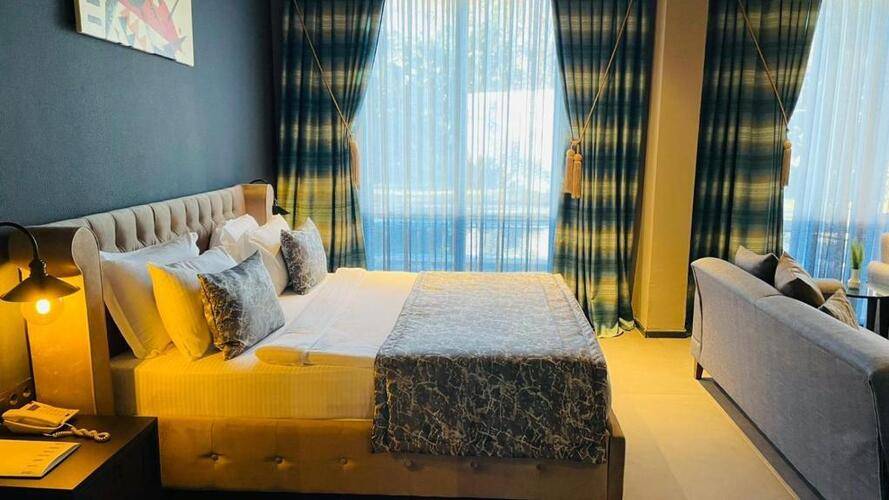 Sandora Boutique Hotel