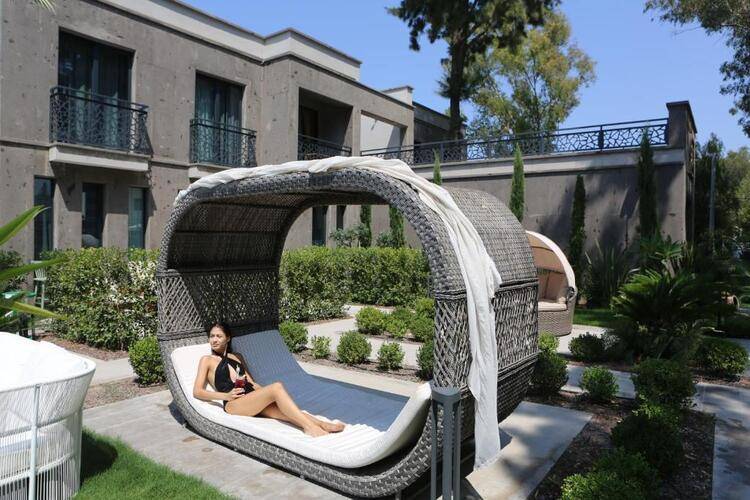 Sandora Boutique Hotel