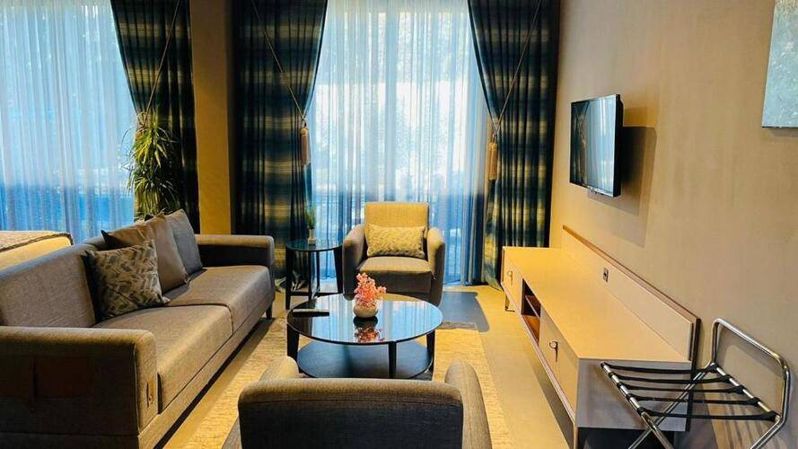Sandora Boutique Hotel
