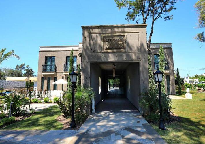 Sandora Boutique Hotel