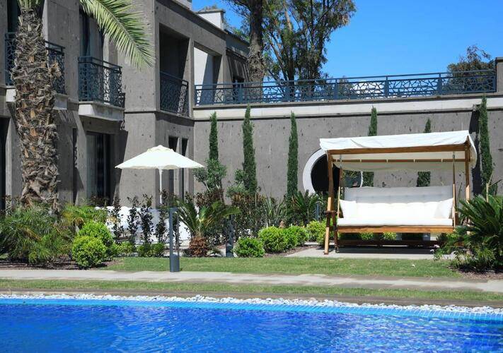 Sandora Boutique Hotel