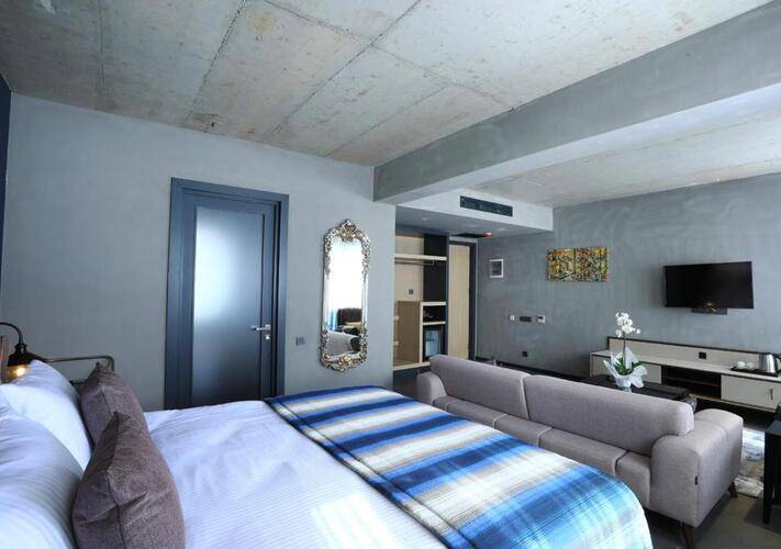Sandora Boutique Hotel