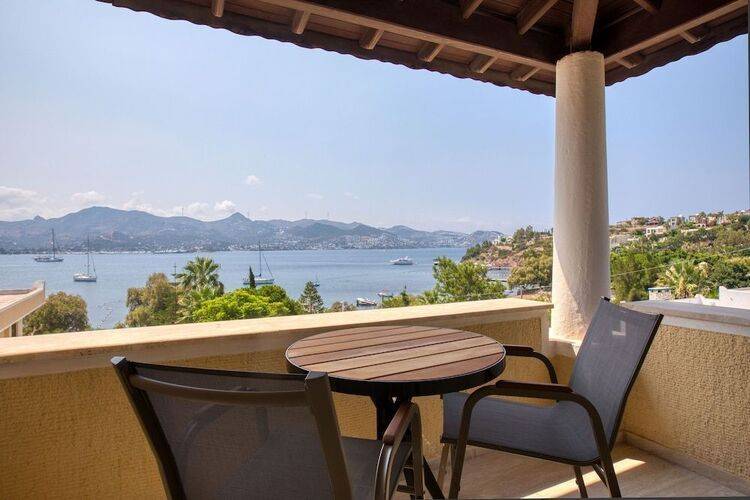 The Farrys Boutique Hotel