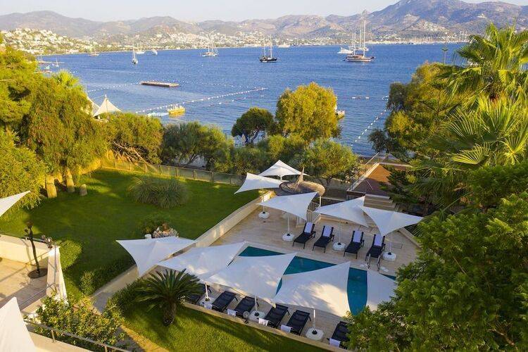The Farrys Boutique Hotel
