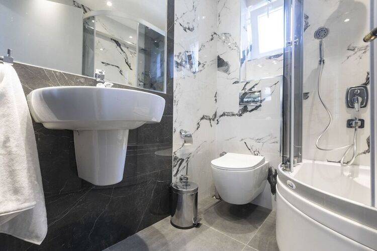 The Farrys Boutique Hotel